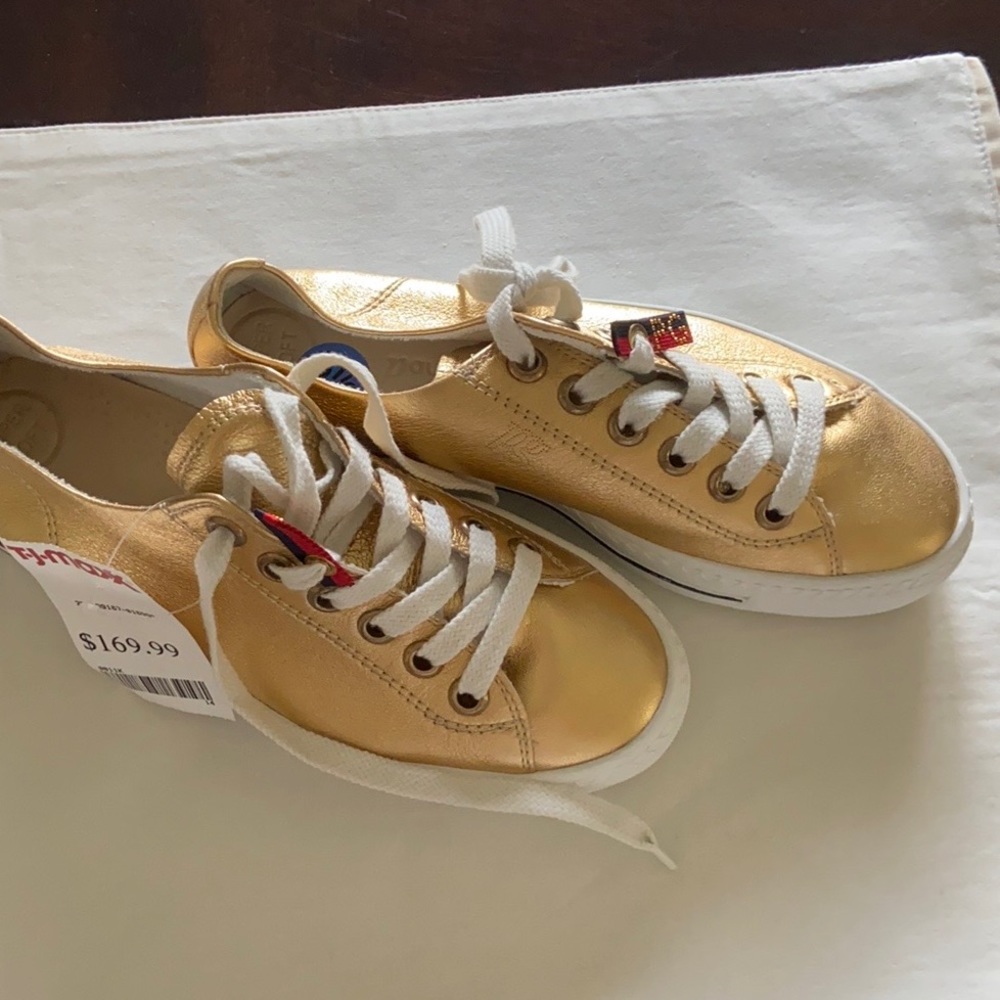 Paul Green tennis shoes. New with tags! Size 6.5.